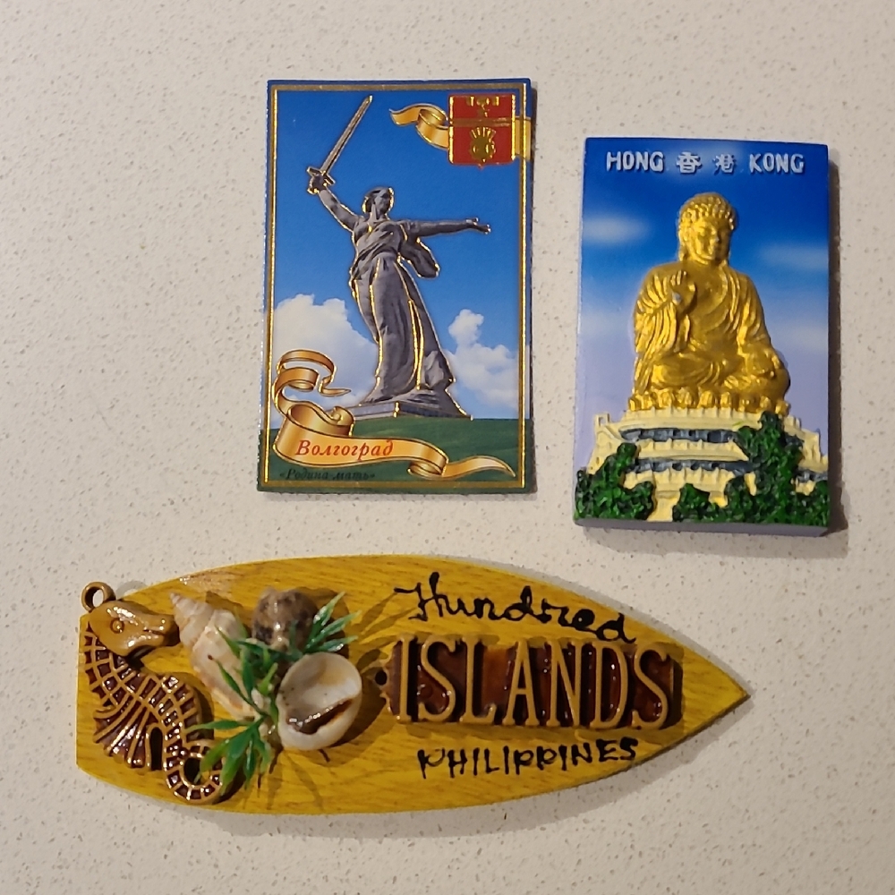 2/$20 *Clearout* Set of Three Travel Souvenir Magnets